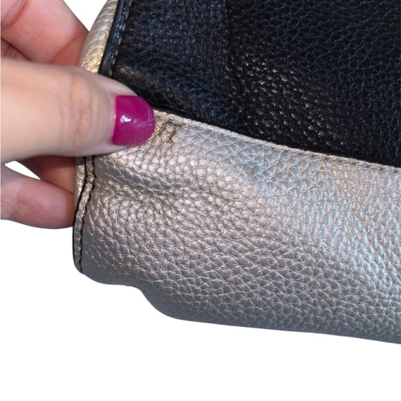 Steve Madden Black and Gray Satchel Pre-Loved Minor call outs shown - Picture 4 of 8